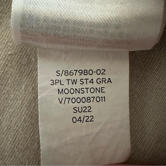 GAP x Stranger Things Unisex Teen Graphic T-Shirt, Teen Size 18-20 in beige - Picture 10 of 11